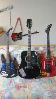 Fotografía: Proponga a vender 3 Guitarras GIBSON-JACKSON-EMPERADOR - GIBSON MA, JACKSON FUSION Y EMPERADOR BLUEBIRD