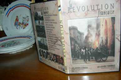 Fotografía: Proponga a vender DVD Drama - Política - LA REVOLUTION FRANCAISE(1989) 2PARTIES - ROBERT ENRICO ET RICHARD HEFFRON