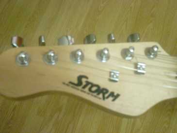 Fotografía: Proponga a vender Guitarra STORM - ST250