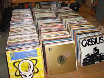 Fotografía: Proponga a vender CD, K7 y vinilo Techno, electro, dance - LOT DE 1500 MAXIS TECHNO,HOUSE,ELECTRO...