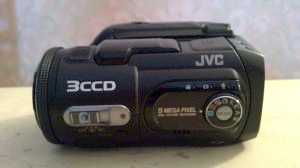 Fotografía: Proponga a vender Videocámara JVC EVERIO 3 CCD GZ-CM500E ET ACCESSOIRES - CAMESCOPE JVC EVERIO 3 CCD GZ-CM500E ET ACCESSOIRE