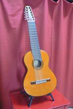 Fotografía: Proponga a vender Guitarra RAMIREZ - RAMIREZ ELITE 10 CORDES