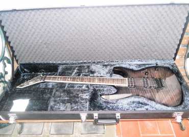 Fotografía: Proponga a vender Guitarra ESP LTD DELUXE M-1000 - ESP LTD DELUXE M-1000