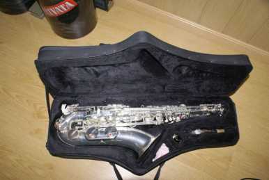 Fotografía: Proponga a vender Saxofón SOUND - SAXOFON SOPRANO PLATEADO CURVO FA LIGERO
