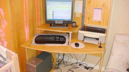 Fotografía: Proponga a vender Ordenadore de oficina SANS MARQUE - PC DE BUREAU COMPLET + MEUBLE