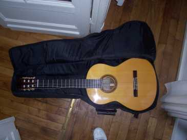 Fotografía: Proponga a vender Guitarra YAMAHA - CG 151 S
