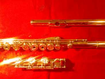 Fotografía: Proponga a vender Flauta PEARL FLUTE MAESTA GOLD WITH LAFIN HEADJOINT 18K
