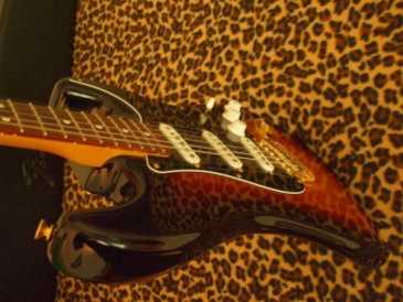 Fotografía: Proponga a vender Guitarra FENDER - FENDER STRATOCASTER SRV 2004